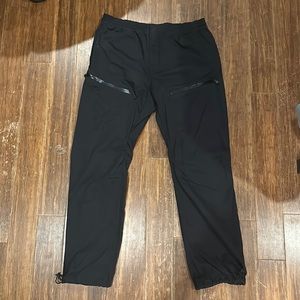 Louis Vuitton pants with thigh pockets and adjustable ankles